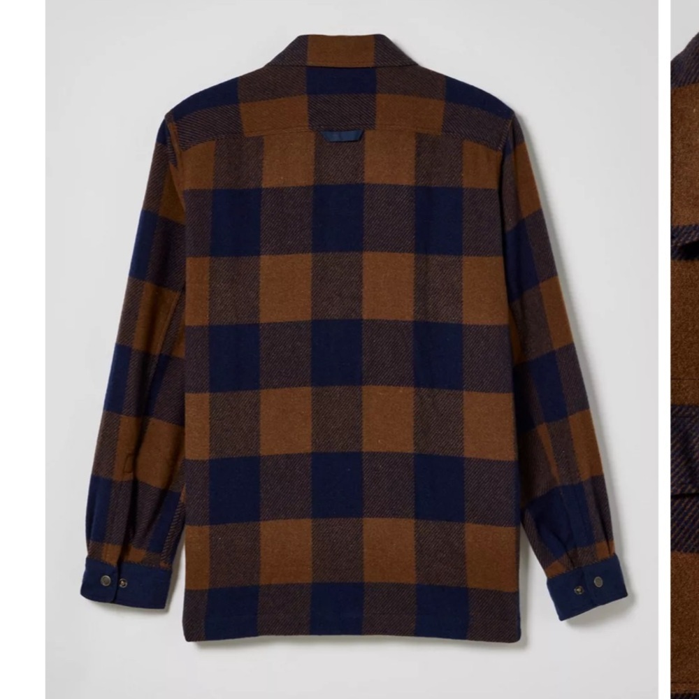 Fjallraven Men’s Brown and Navy Plaid Lightweight Shirt Jacket - Picture 3 of 11